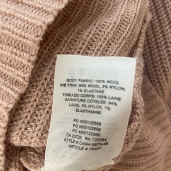 Aritizia cropped pink turtle neck sweater - Picture 5 of 6